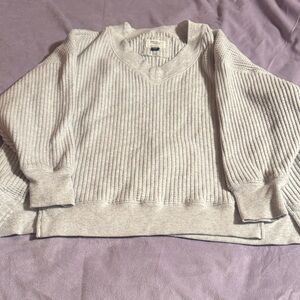 American Eagle Outfitters Light Gray V-Neck Sweater